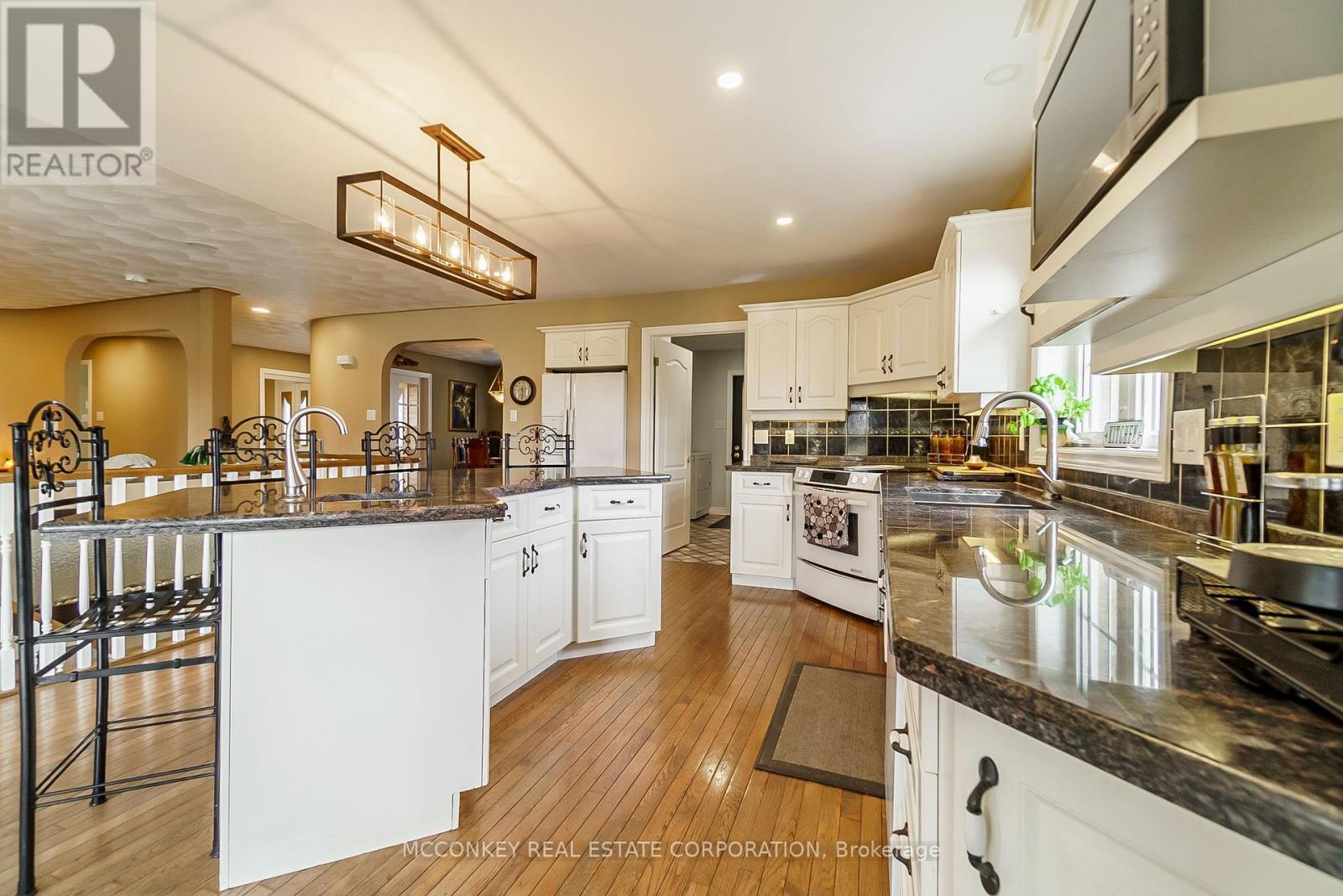 59 Almeara Drive, Otonabee-South Monaghan, Ontario  K9J 6Y3 - Photo 11 - X11999150