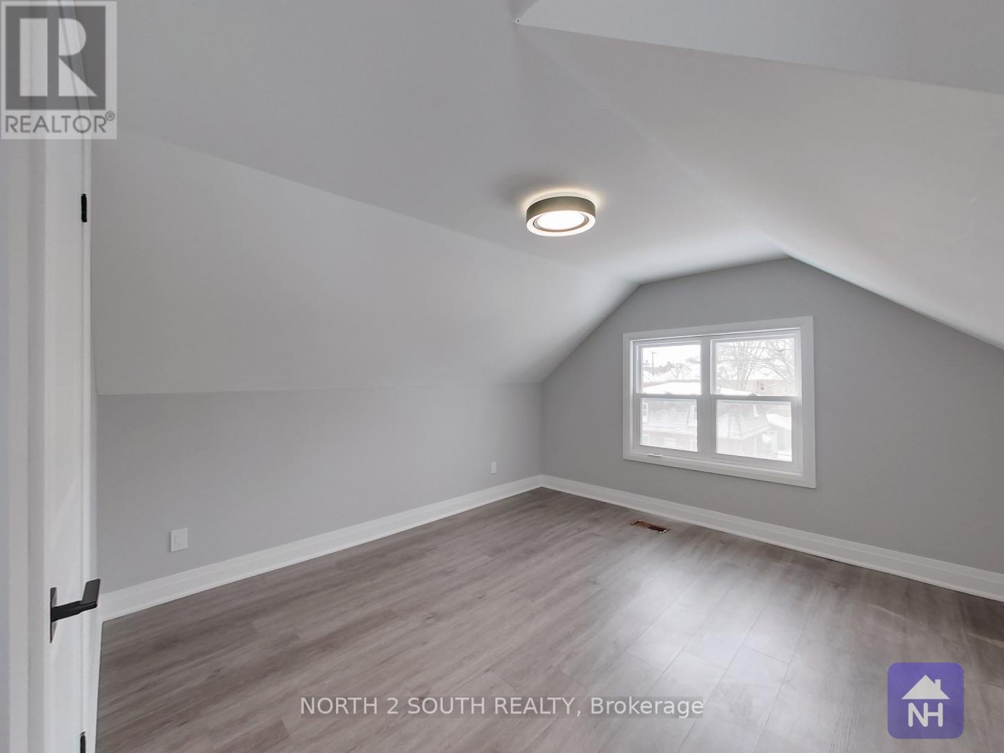190 Stewart Street, Peterborough Central (South), Ontario  K9J 3M5 - Photo 16 - X12000761