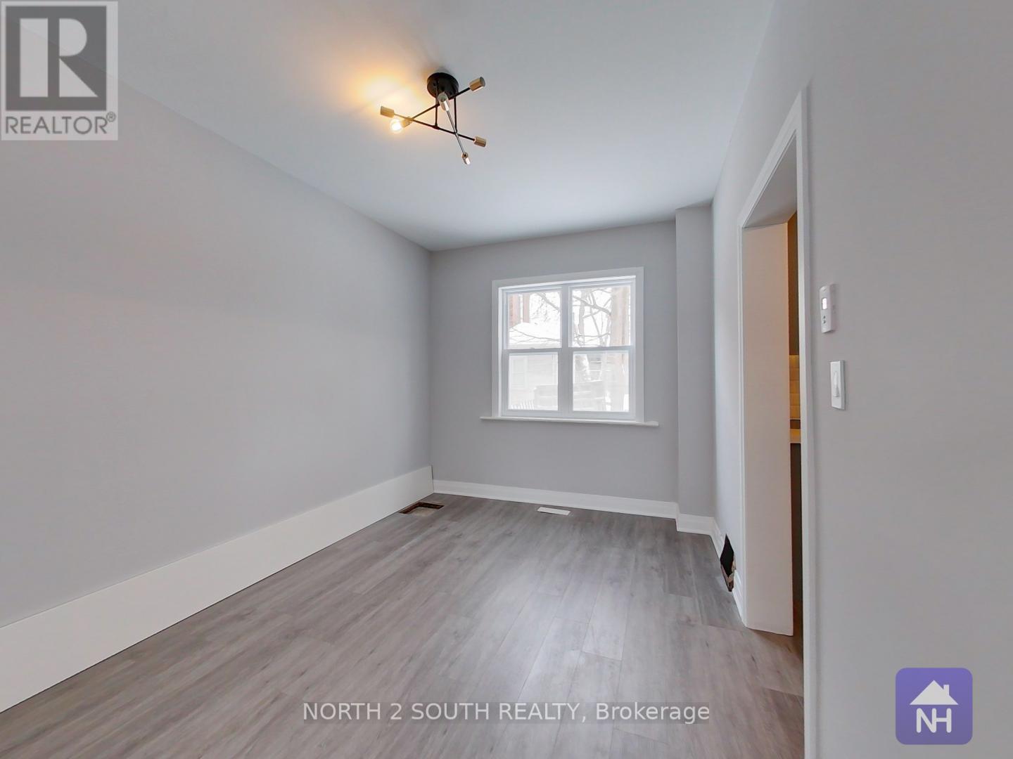 190 Stewart Street, Peterborough Central (South), Ontario  K9J 3M5 - Photo 6 - X12000761