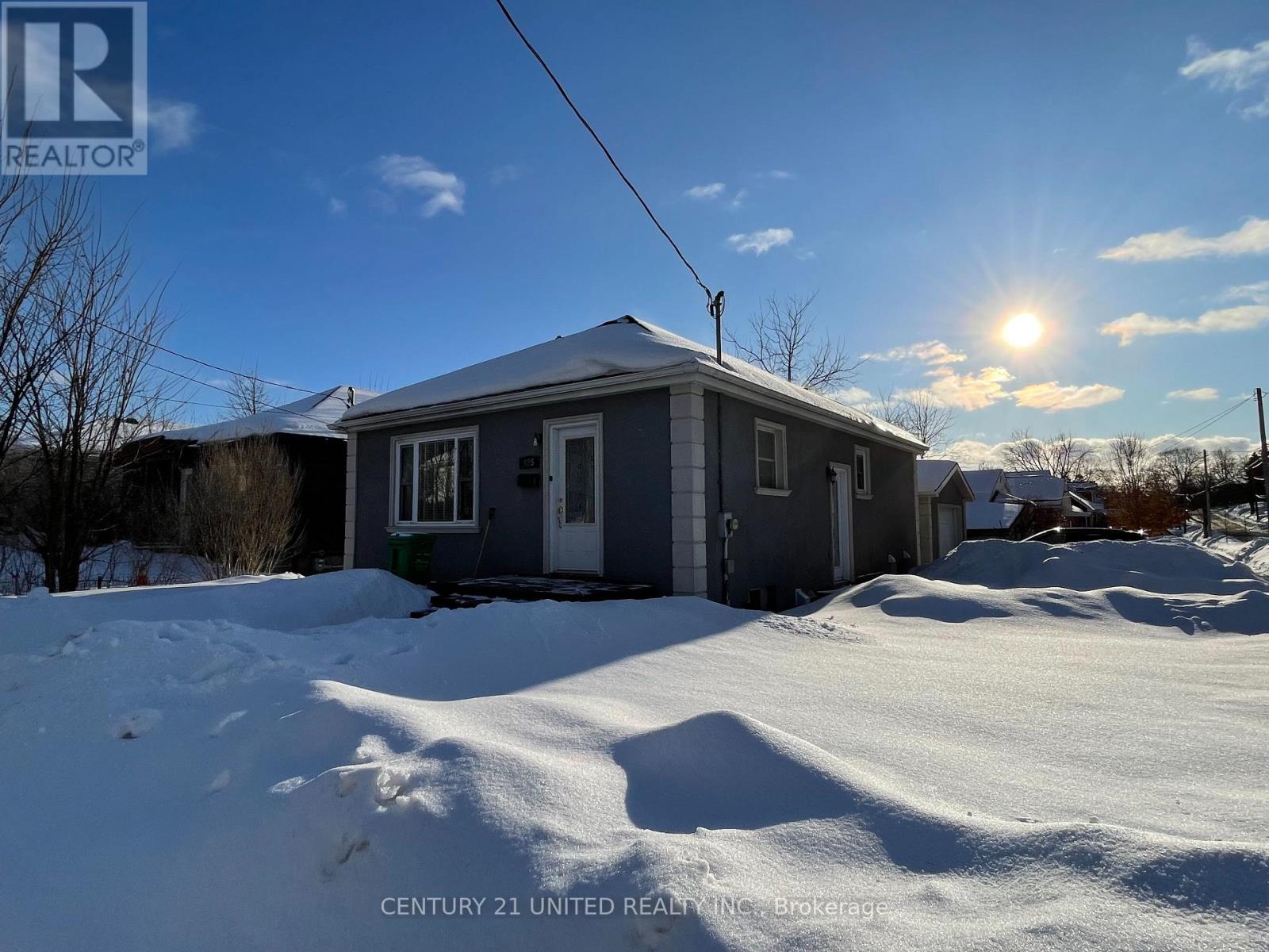 Lower - 685 Armour Road, Peterborough East (Central), Ontario  K9H 1Z5 - Photo 1 - X12001471