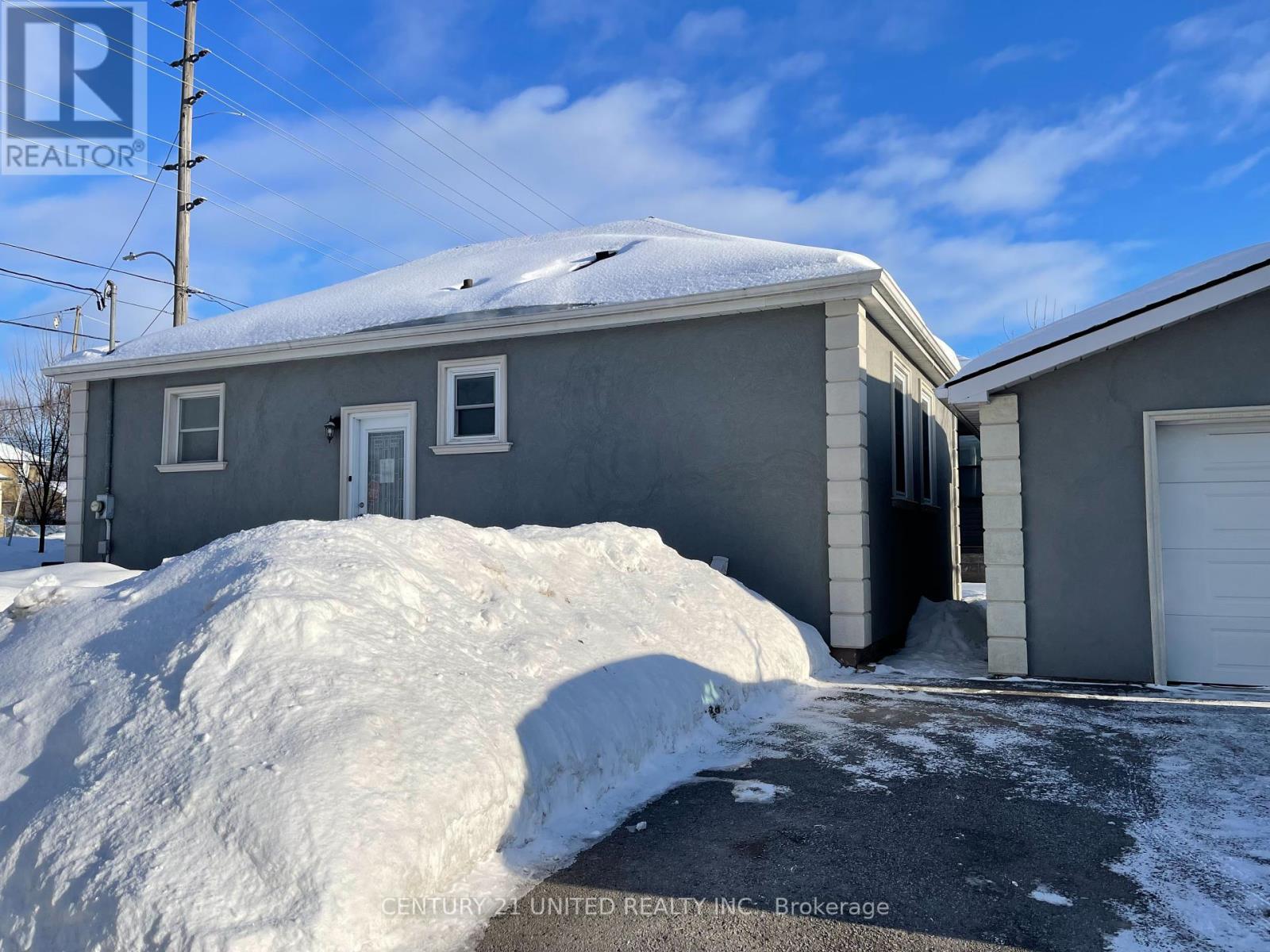 Lower - 685 Armour Road, Peterborough East (Central), Ontario  K9H 1Z5 - Photo 13 - X12001471