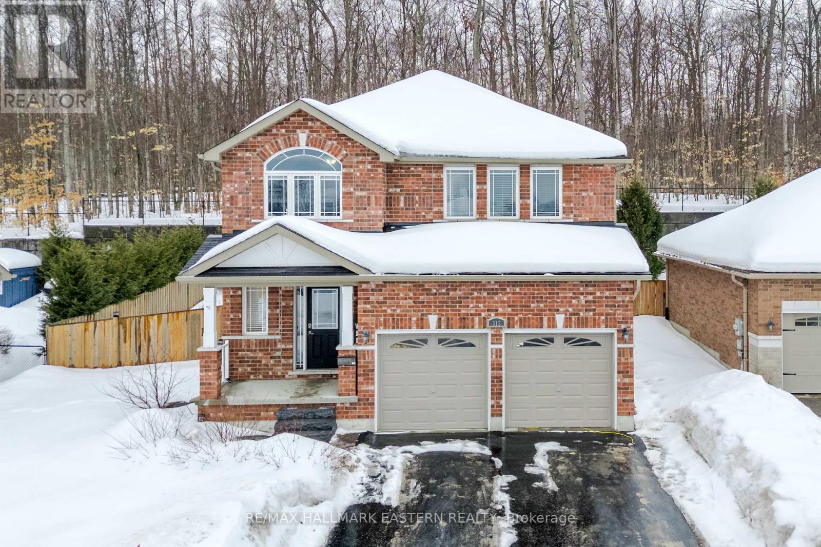312 Glenwood Street, Selwyn, Ontario  K9H 2B3 - Photo 1 - X12001476