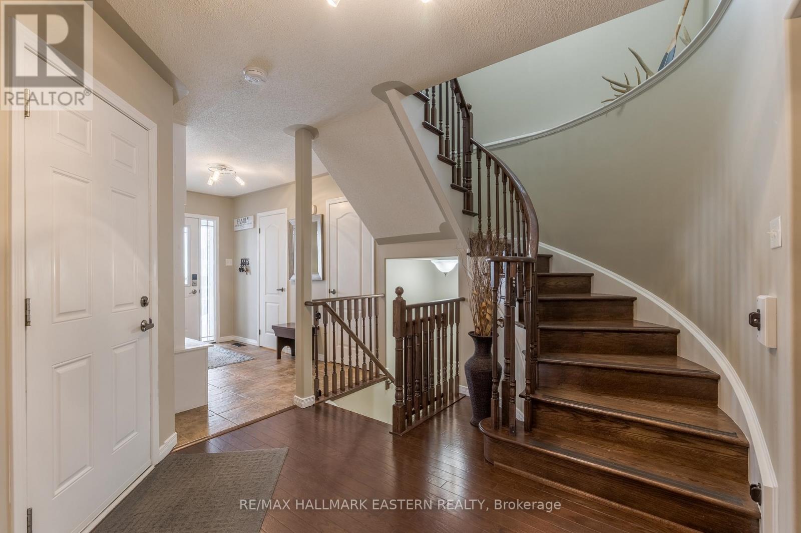 312 Glenwood Street, Selwyn, Ontario  K9H 2B3 - Photo 21 - X12001476