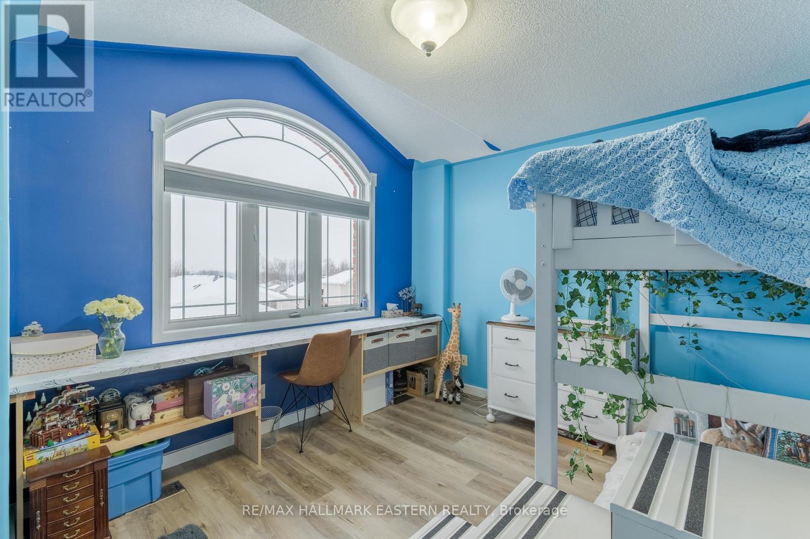 312 Glenwood Street, Selwyn, Ontario  K9H 2B3 - Photo 24 - X12001476