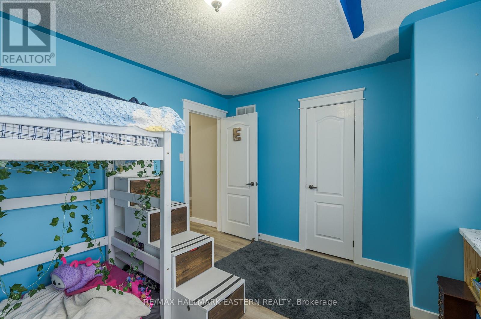 312 Glenwood Street, Selwyn, Ontario  K9H 2B3 - Photo 25 - X12001476