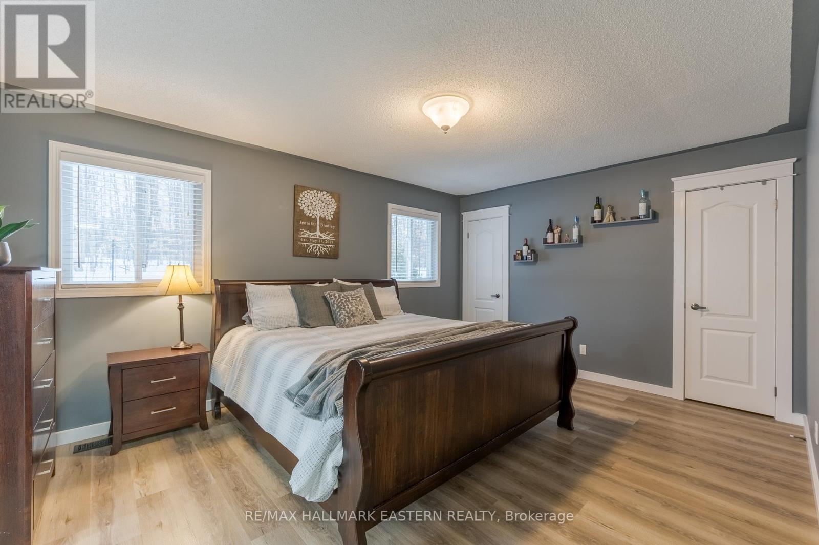 312 Glenwood Street, Selwyn, Ontario  K9H 2B3 - Photo 27 - X12001476
