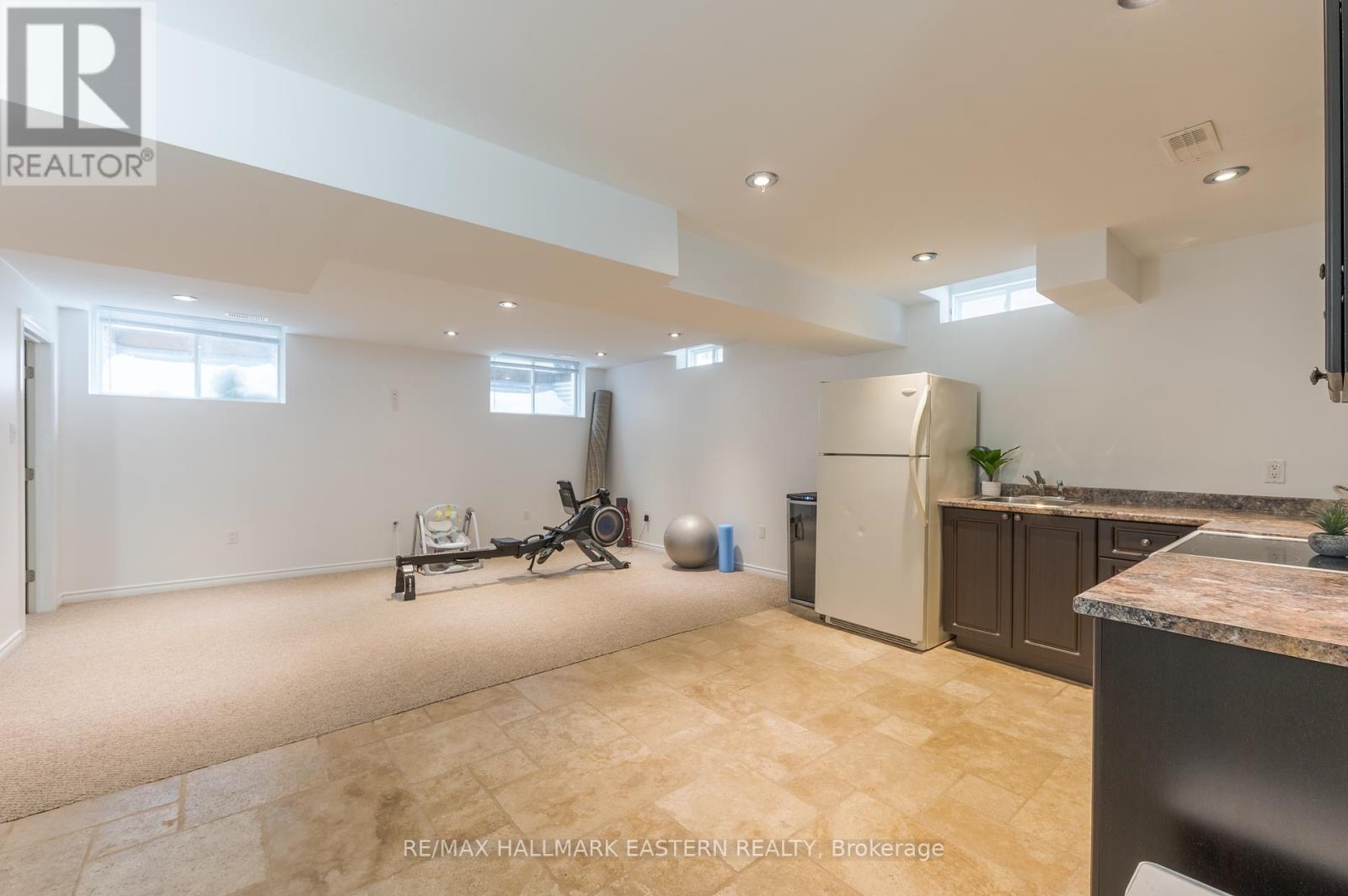 312 Glenwood Street, Selwyn, Ontario  K9H 2B3 - Photo 36 - X12001476