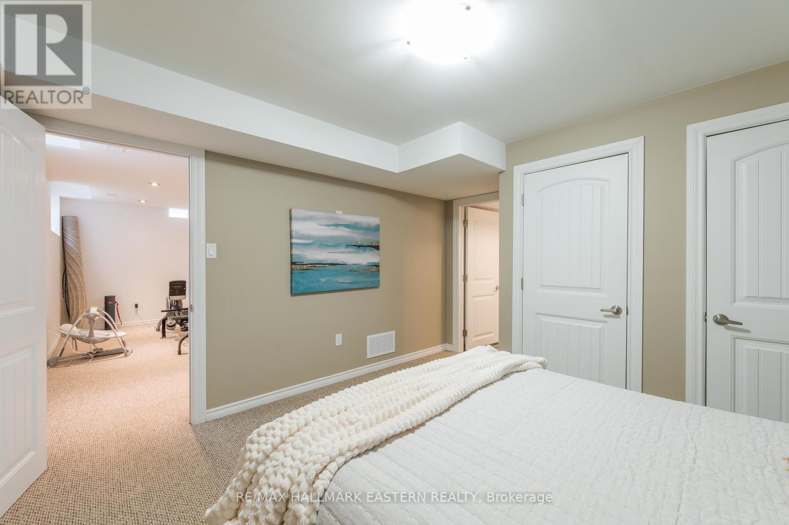 312 Glenwood Street, Selwyn, Ontario  K9H 2B3 - Photo 38 - X12001476