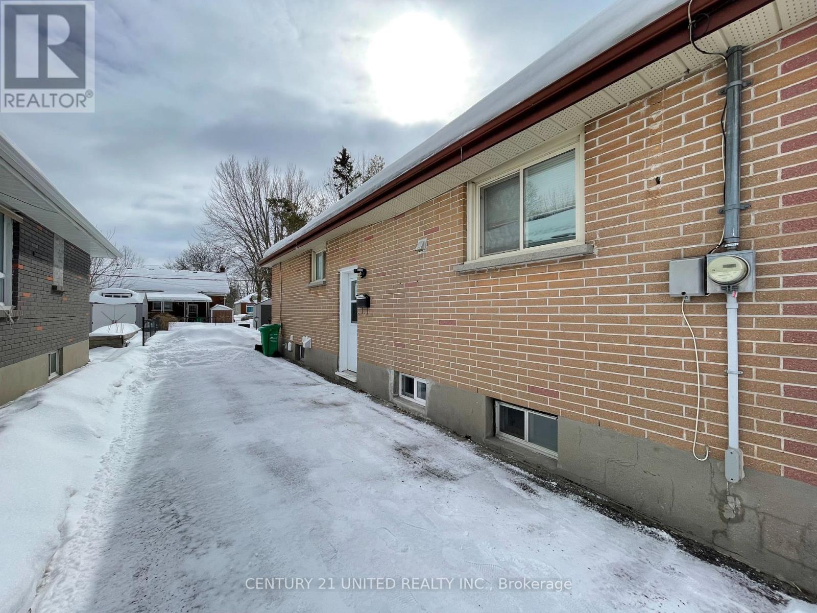Lower - 431 O'connell Road, Peterborough South (West), Ontario  K9J 4E1 - Photo 2 - X12001501