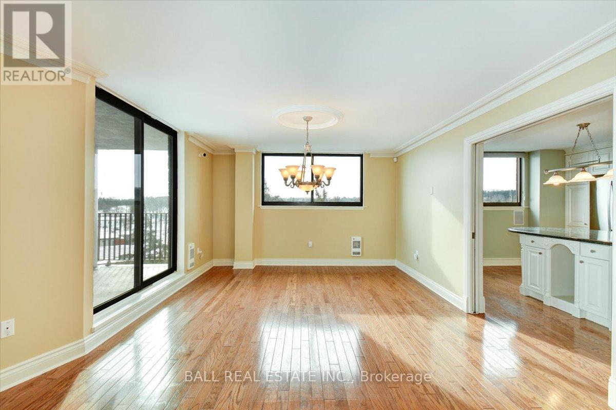 Ph1 - 885 Clonsilla Avenue, Peterborough West (Central), Ontario  K9J 5Y2 - Photo 11 - X12001517