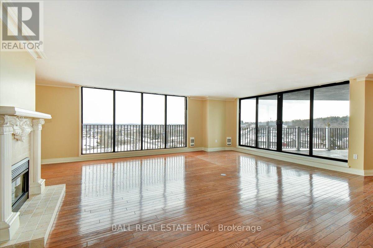 Ph1 - 885 Clonsilla Avenue, Peterborough West (Central), Ontario  K9J 5Y2 - Photo 6 - X12001517