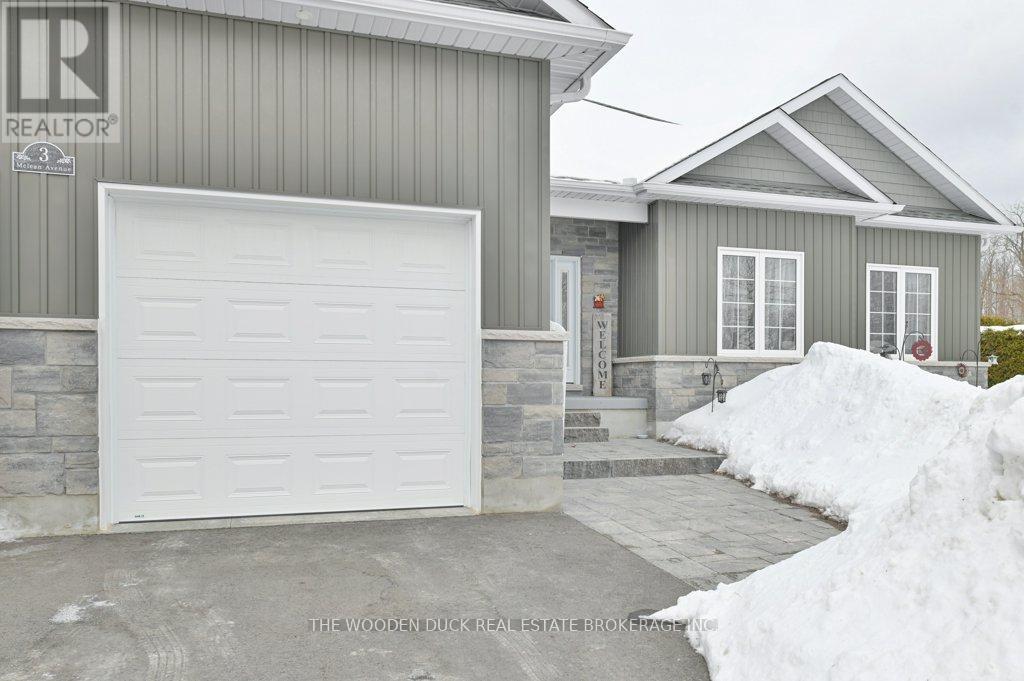 3 Mclean Avenue, Havelock-Belmont-Methuen (Havelock), Ontario  K0L 1Z0 - Photo 38 - X12001539