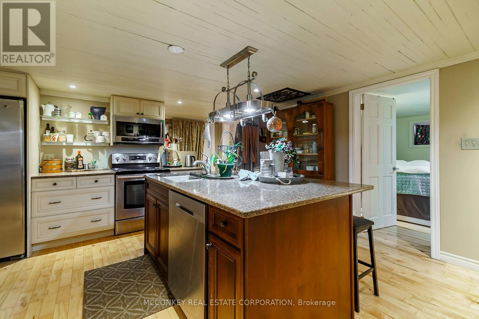 2385 Northey's Road, Selwyn, Ontario  K0L 2H0 - Photo 18 - X12004030