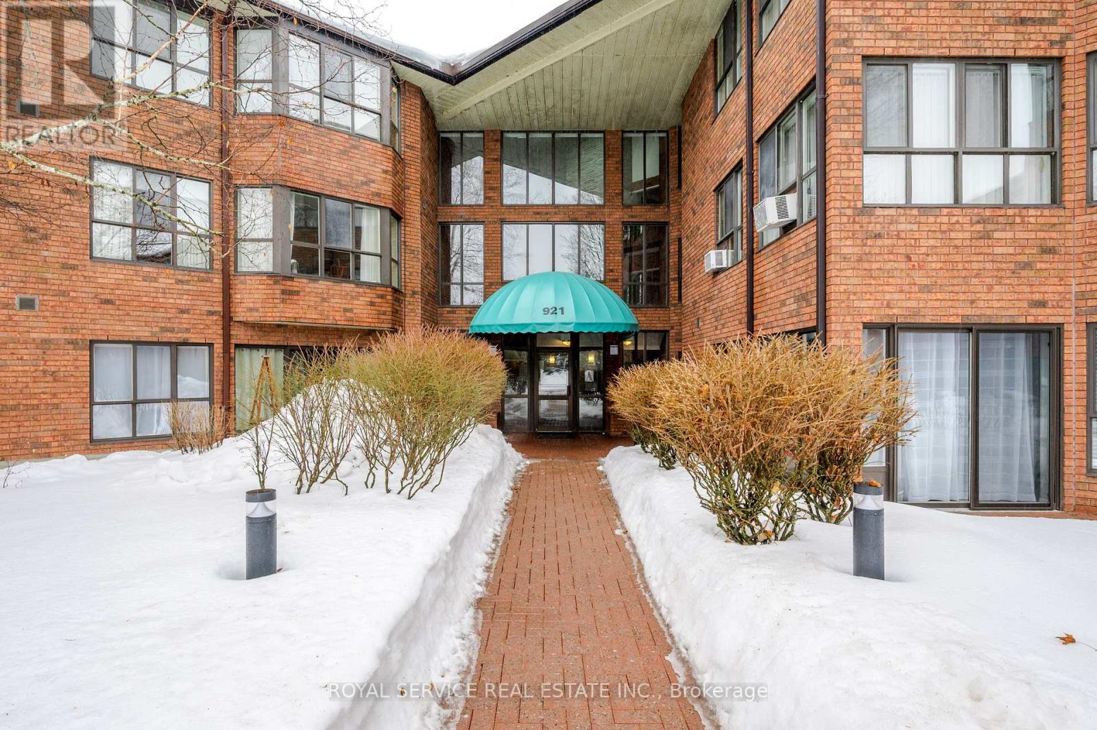 215 - 921 Armour Road, Peterborough East (North), Ontario  K9H 7K5 - Photo 1 - X12006017