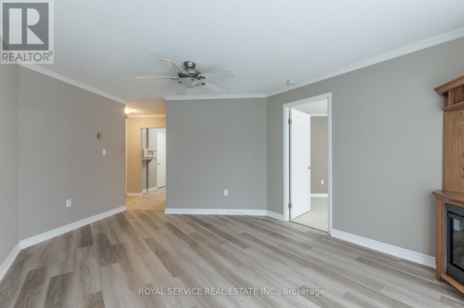215 - 921 Armour Road, Peterborough East (North), Ontario  K9H 7K5 - Photo 10 - X12006017