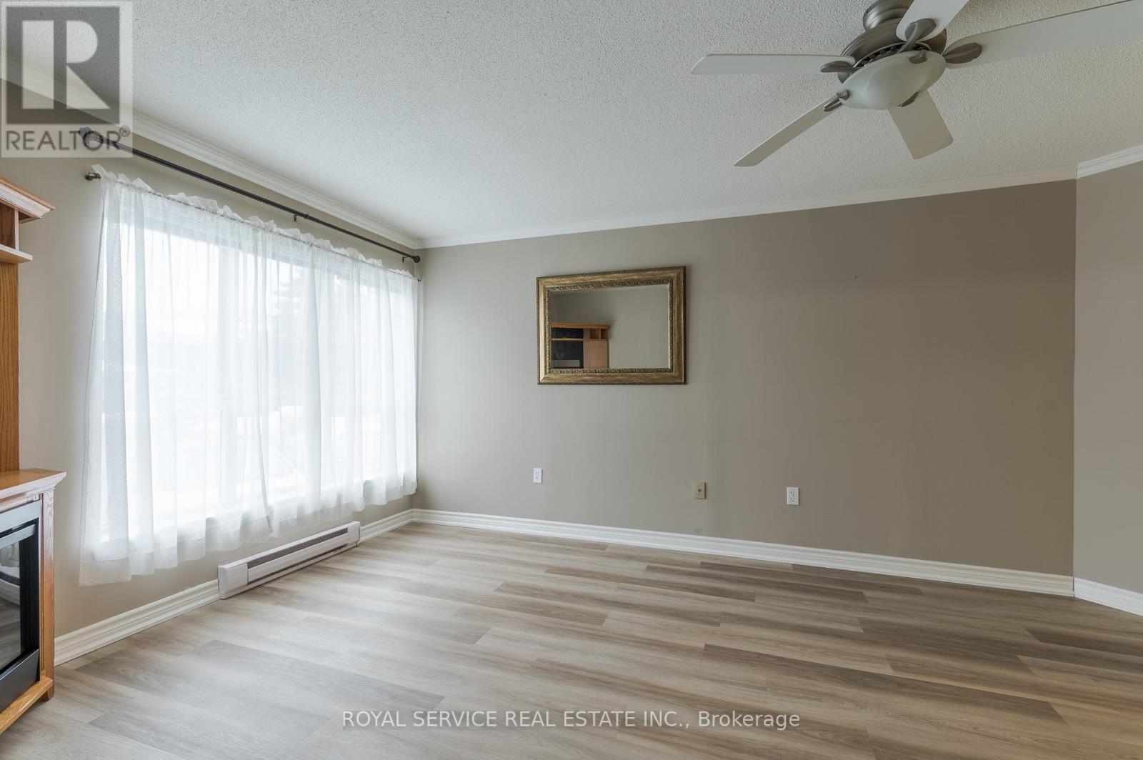 215 - 921 Armour Road, Peterborough East (North), Ontario  K9H 7K5 - Photo 11 - X12006017