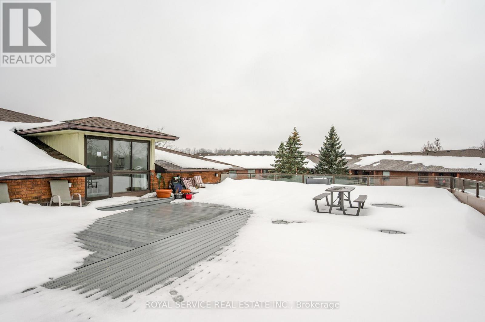 215 - 921 Armour Road, Peterborough East (North), Ontario  K9H 7K5 - Photo 31 - X12006017