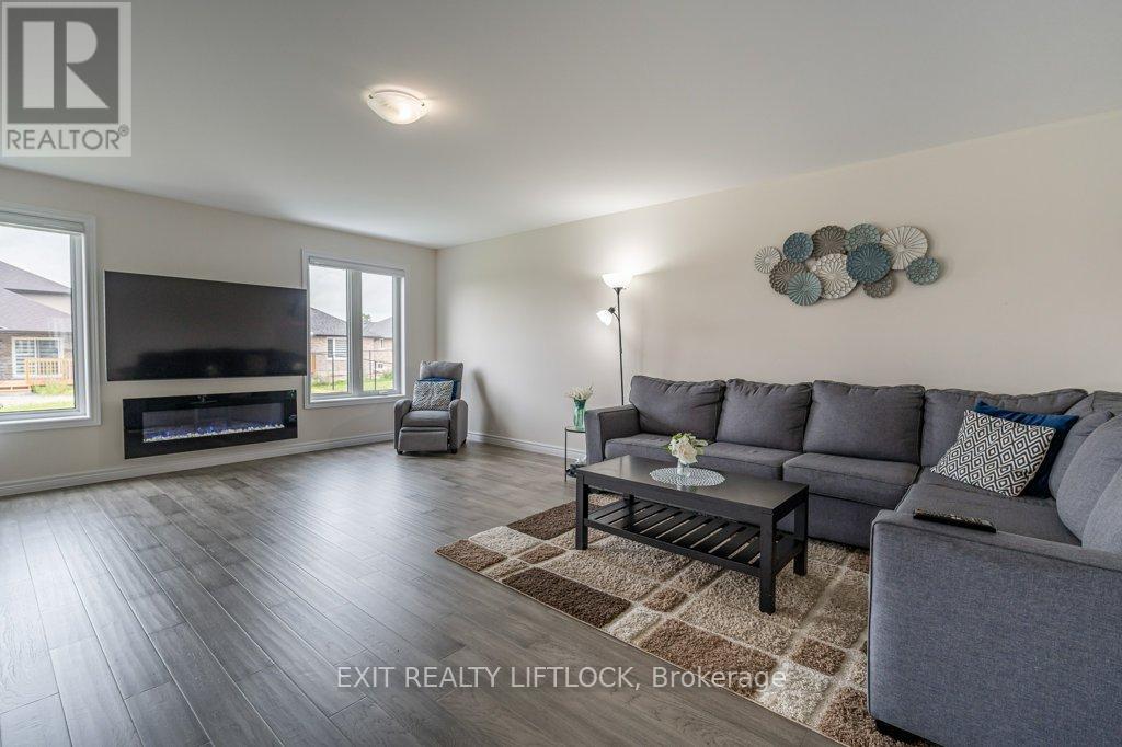 7 Oliver Lane, Asphodel-Norwood, Ontario  K0L 2V0 - Photo 11 - X12006361