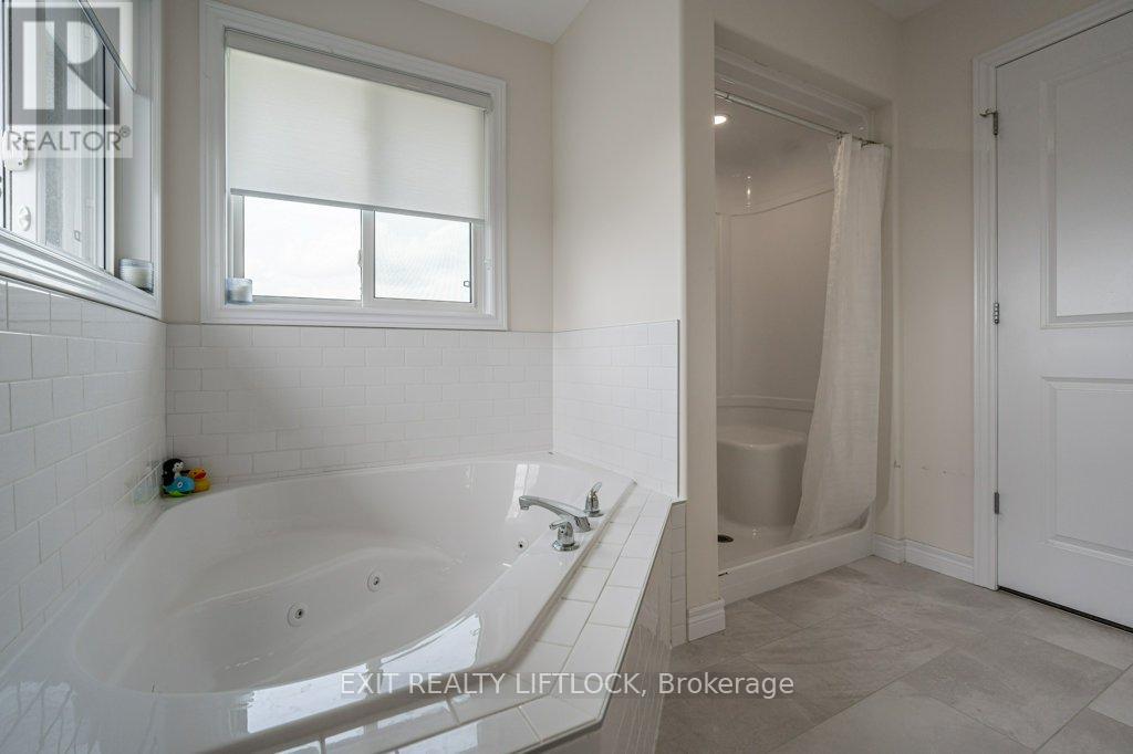 7 Oliver Lane, Asphodel-Norwood, Ontario  K0L 2V0 - Photo 24 - X12006361