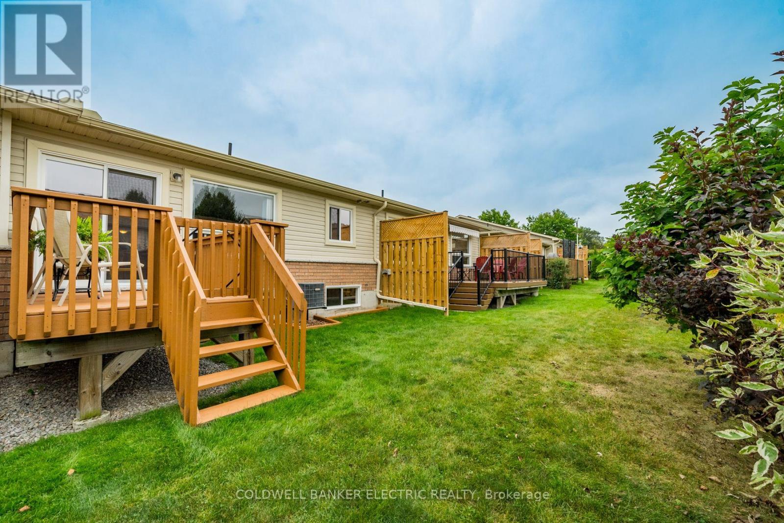 10 - 861 Wentworth Street, Peterborough West (Central), Ontario  K9J 8R7 - Photo 20 - X12006493