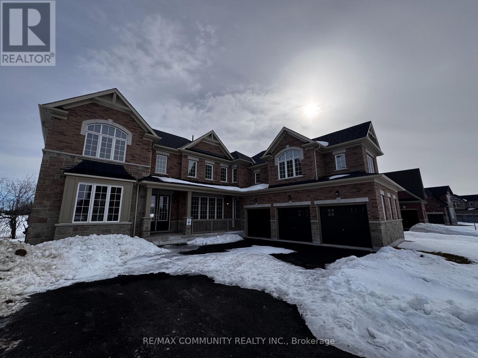 92 Golden Meadows Drive, Otonabee-South Monaghan, Ontario  K9J 0K8 - Photo 2 - X12008153