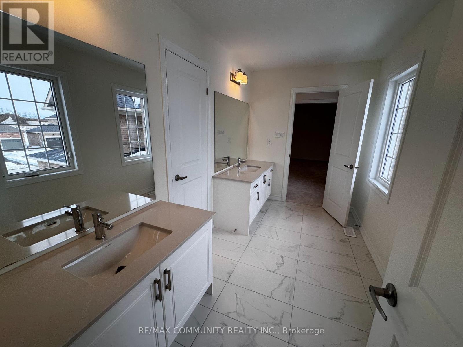92 Golden Meadows Drive, Otonabee-South Monaghan, Ontario  K9J 0K8 - Photo 27 - X12008153