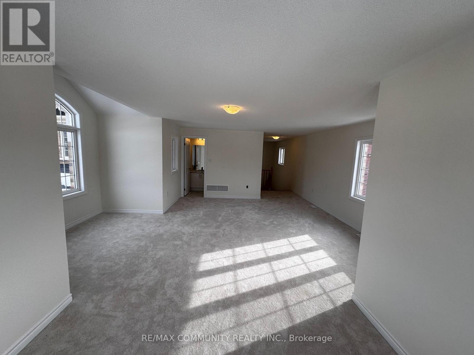 92 Golden Meadows Drive, Otonabee-South Monaghan, Ontario  K9J 0K8 - Photo 5 - X12008153