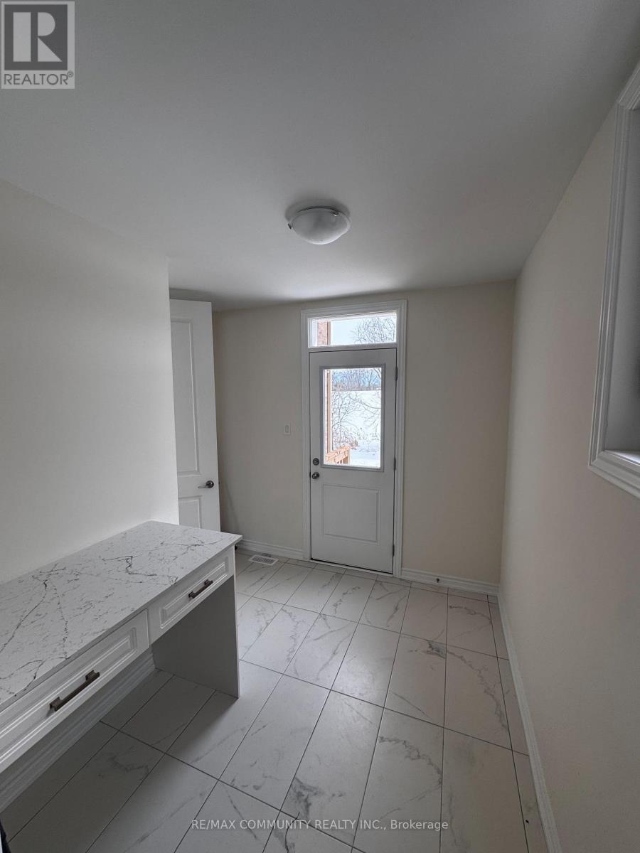 92 Golden Meadows Drive, Otonabee-South Monaghan, Ontario  K9J 0K8 - Photo 6 - X12008153
