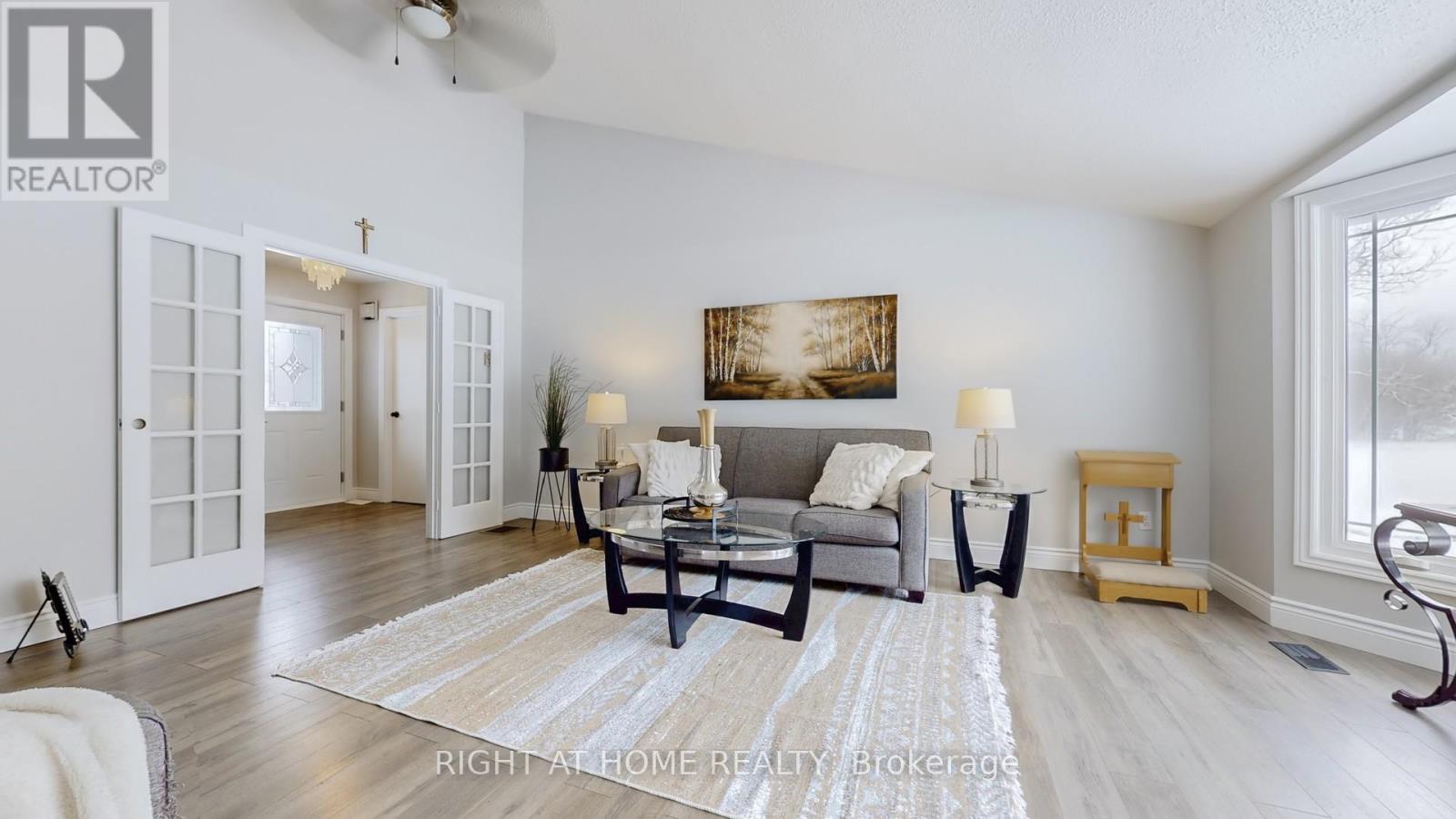 488 Ava Crescent, Cavan Monaghan (Cavan Twp), Ontario  L0A 1G0 - Photo 5 - X12010060