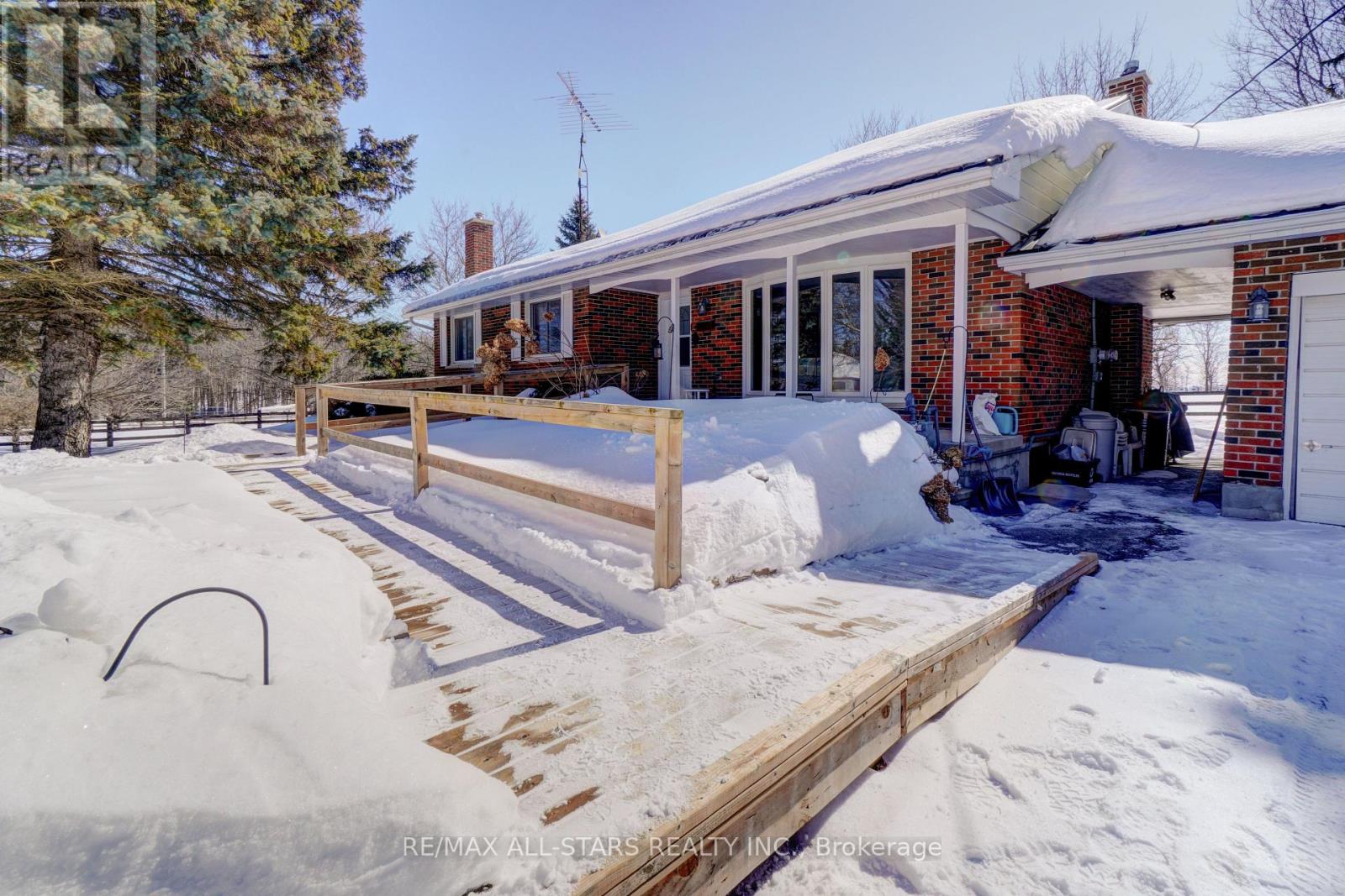 922 Cottingham Road, Kawartha Lakes (Emily), Ontario  K0L 2W0 - Photo 5 - X12011846