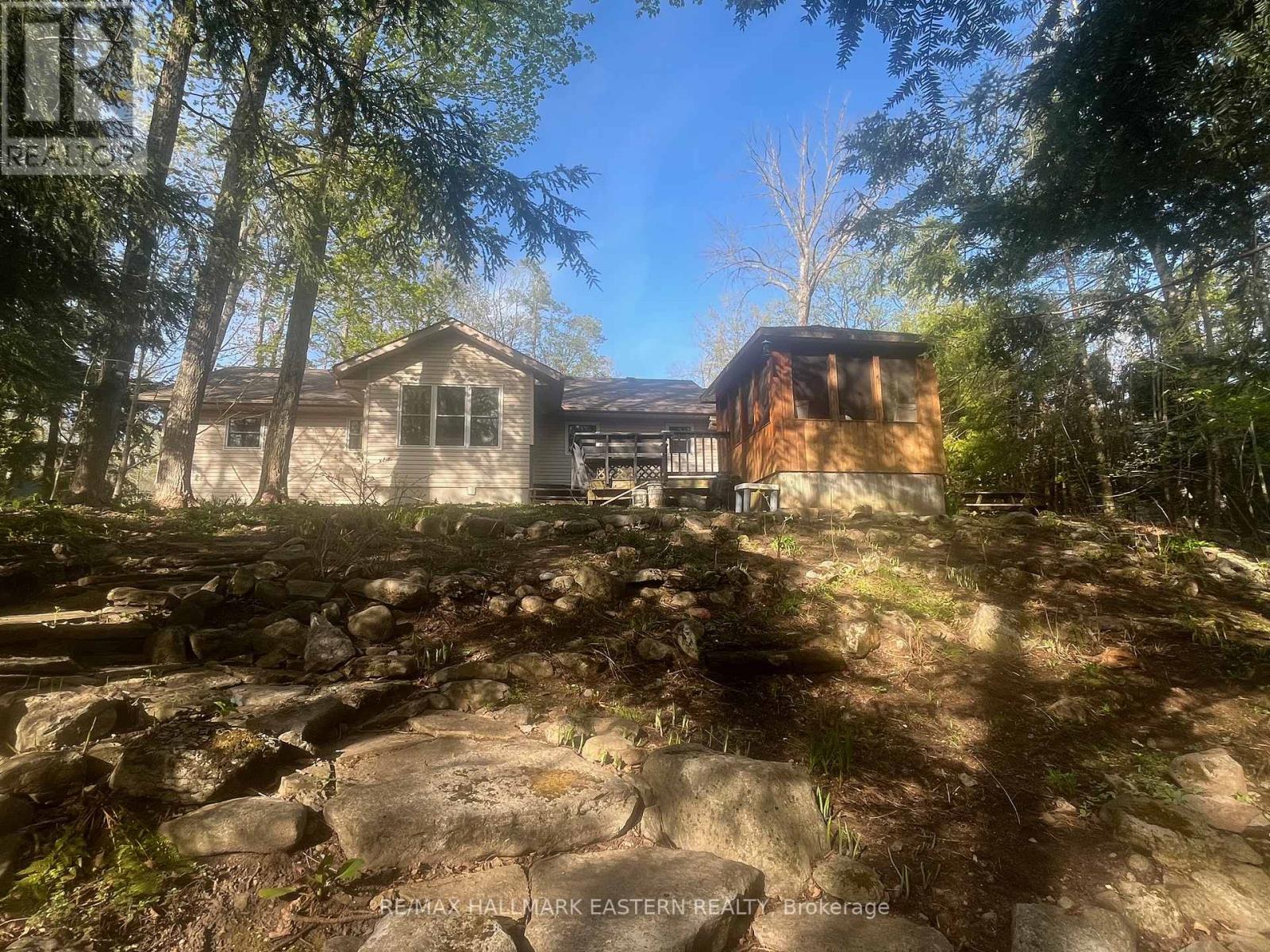 70 Sumcot Drive, Trent Lakes, Ontario  K0L 1J0 - Photo 36 - X12012915