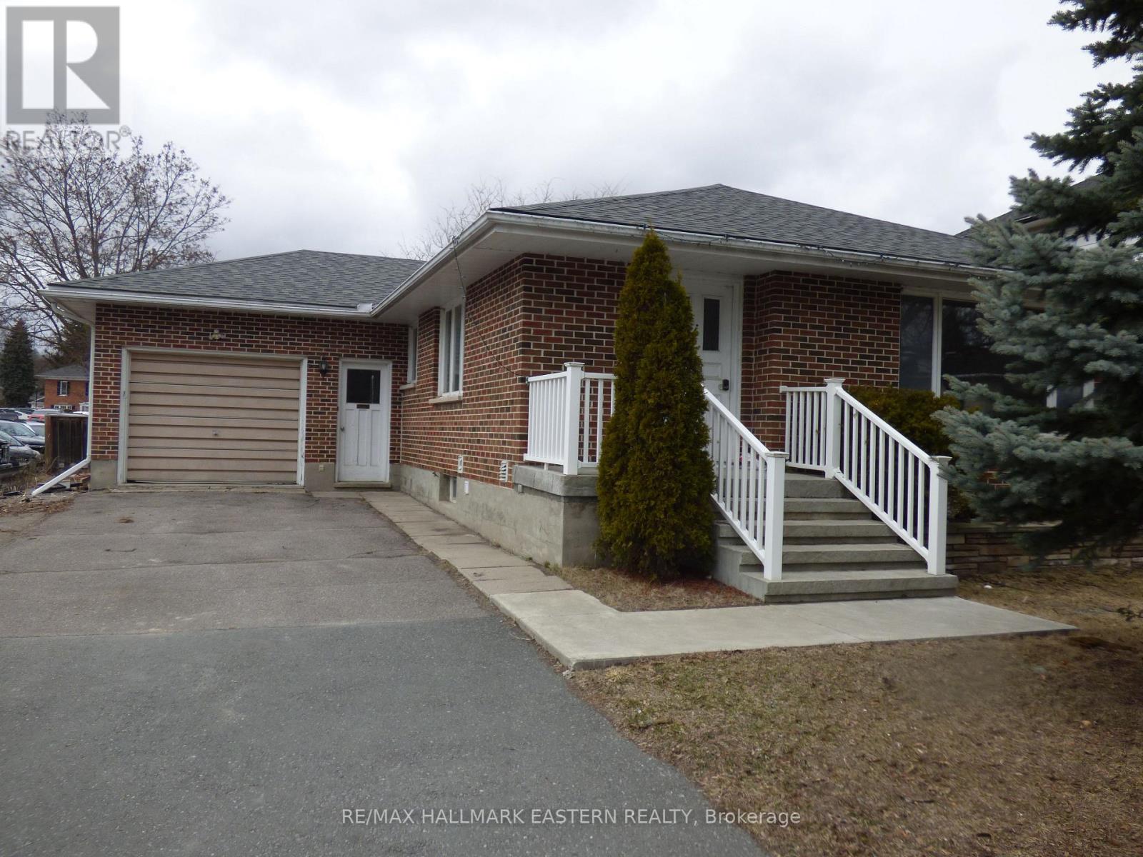 66 Doxsee Avenue N, Trent Hills (Campbellford), Ontario  K0L 1L0 - Photo 2 - X12013059