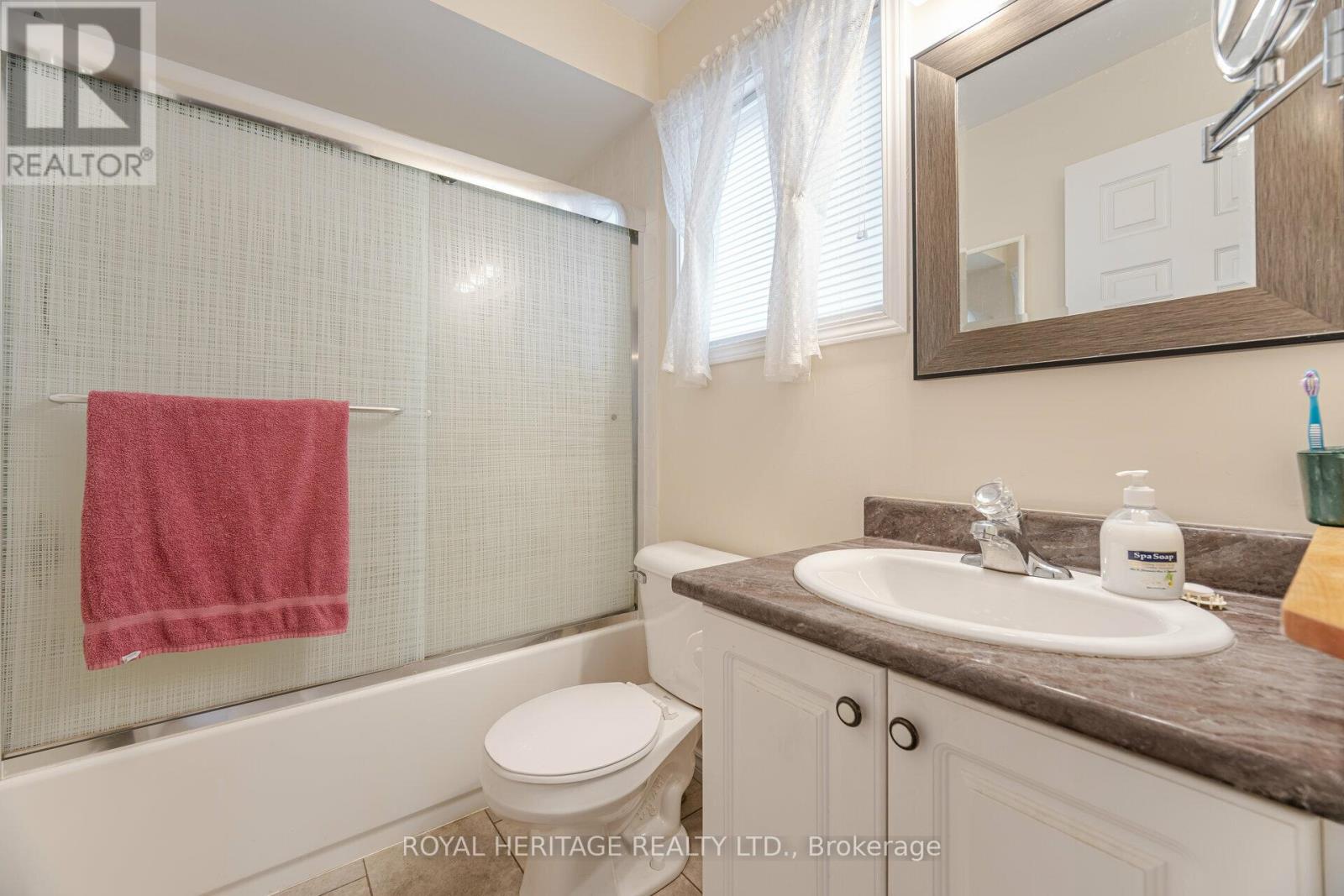 1734 Ravenwood Drive, Peterborough West (North), Ontario  K9K 2P6 - Photo 11 - X12015133
