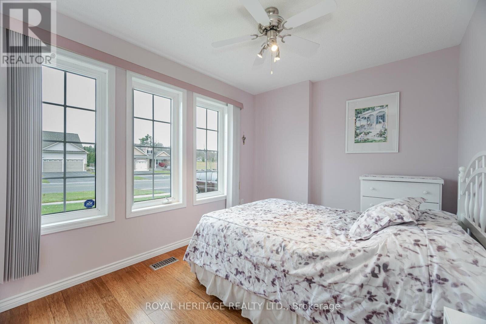 1734 Ravenwood Drive, Peterborough West (North), Ontario  K9K 2P6 - Photo 12 - X12015133