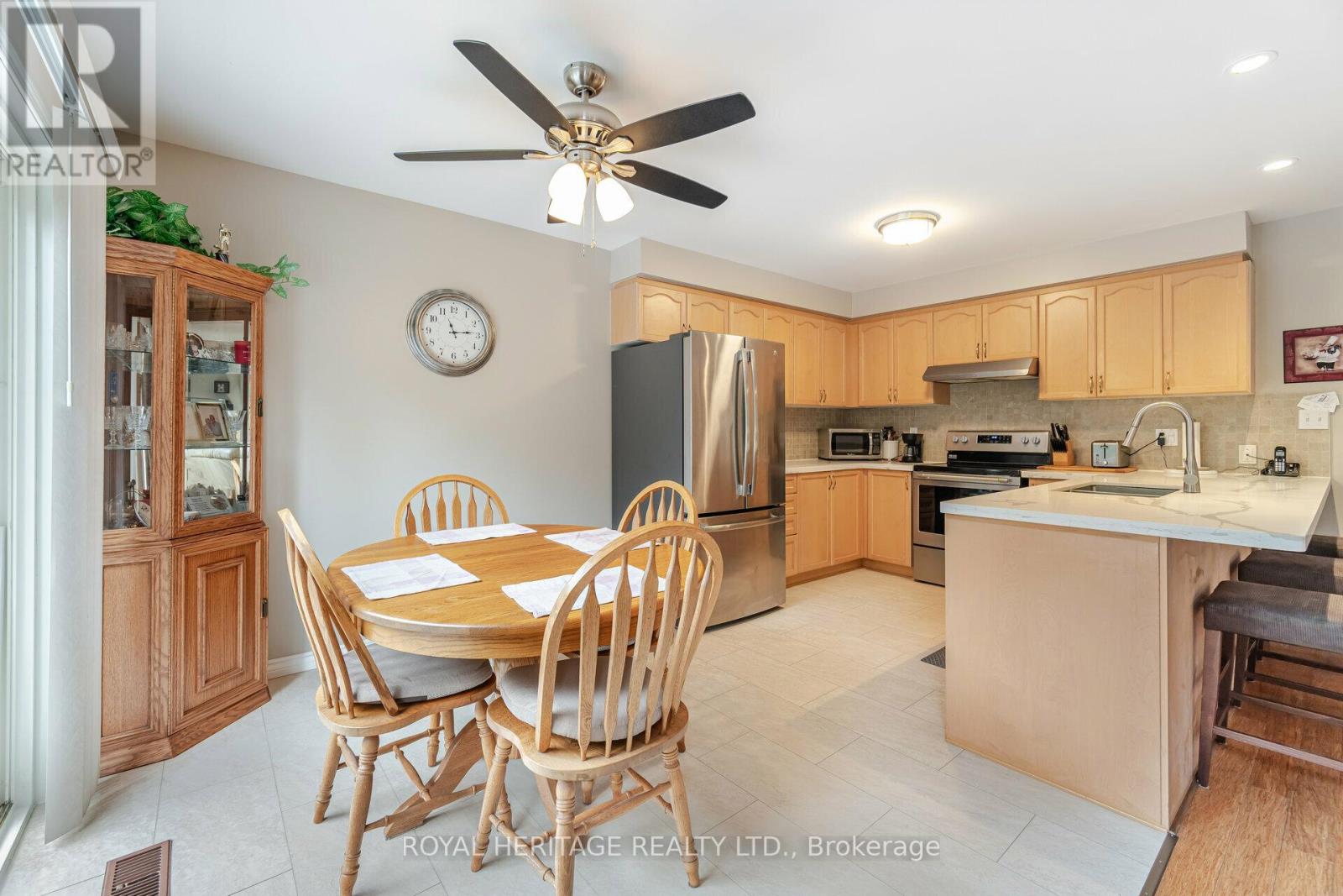 1734 Ravenwood Drive, Peterborough West (North), Ontario  K9K 2P6 - Photo 9 - X12015133