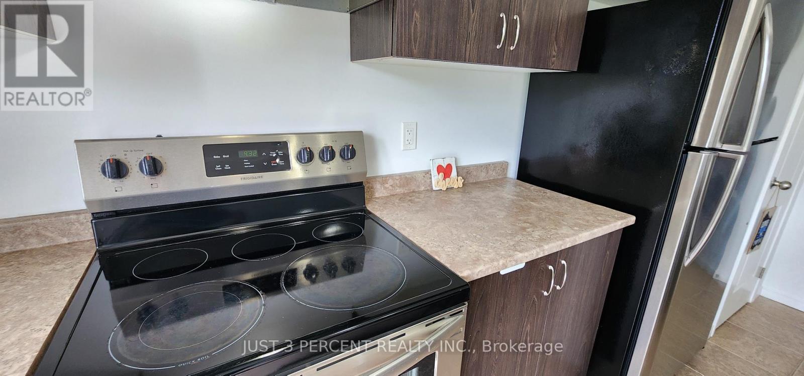 1651 Hetherington Drive, Peterborough North (University Heights), Ontario  K9L 1Y7 - Photo 10 - X12015632