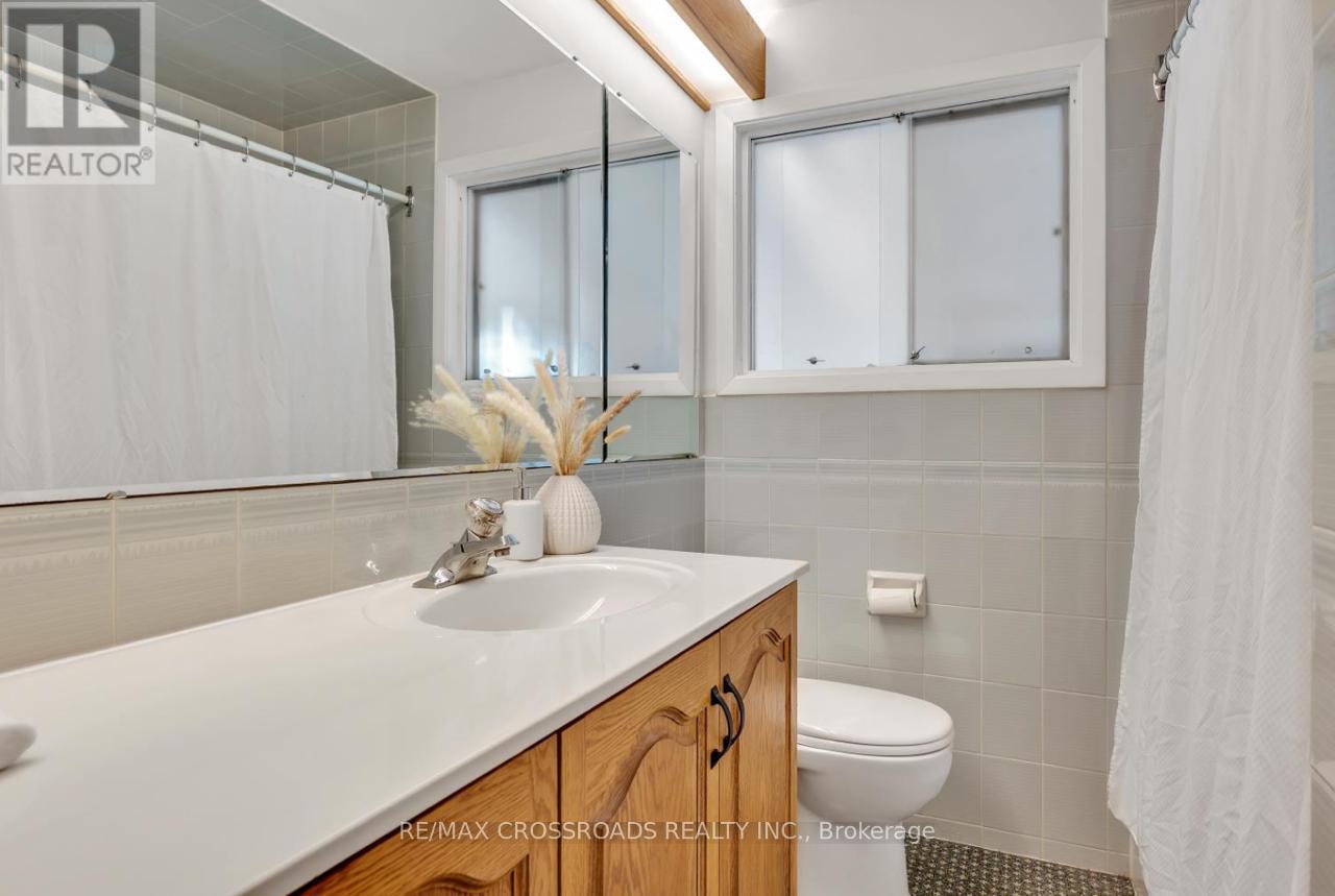 Main Floor - 1287 Royal Drive, Peterborough North (Central), Ontario  K9H 6R6 - Photo 12 - X12019801