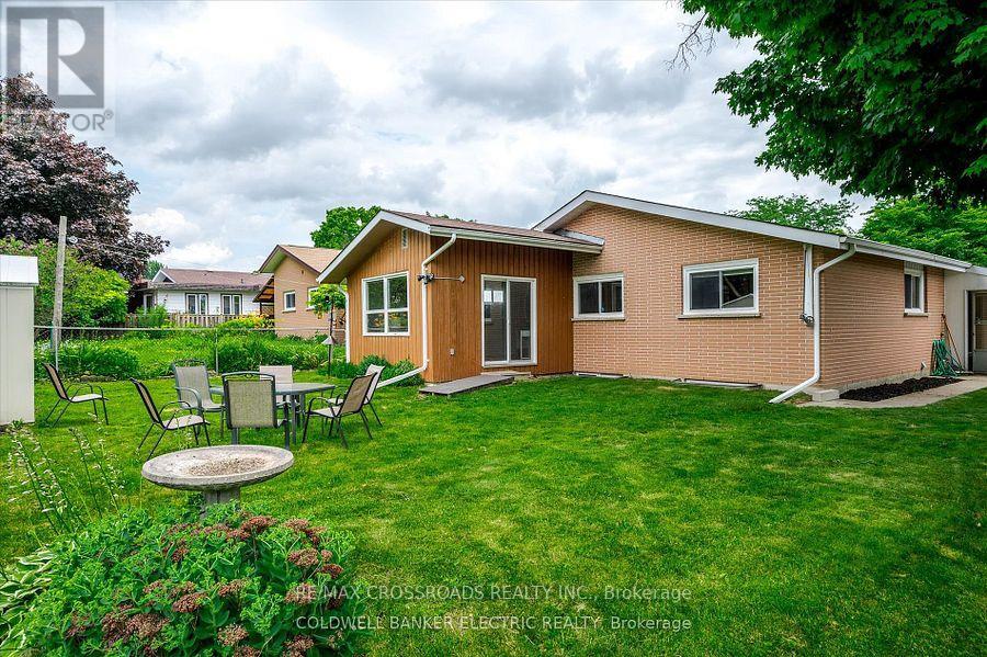 Main Floor - 1287 Royal Drive, Peterborough North (Central), Ontario  K9H 6R6 - Photo 16 - X12019801