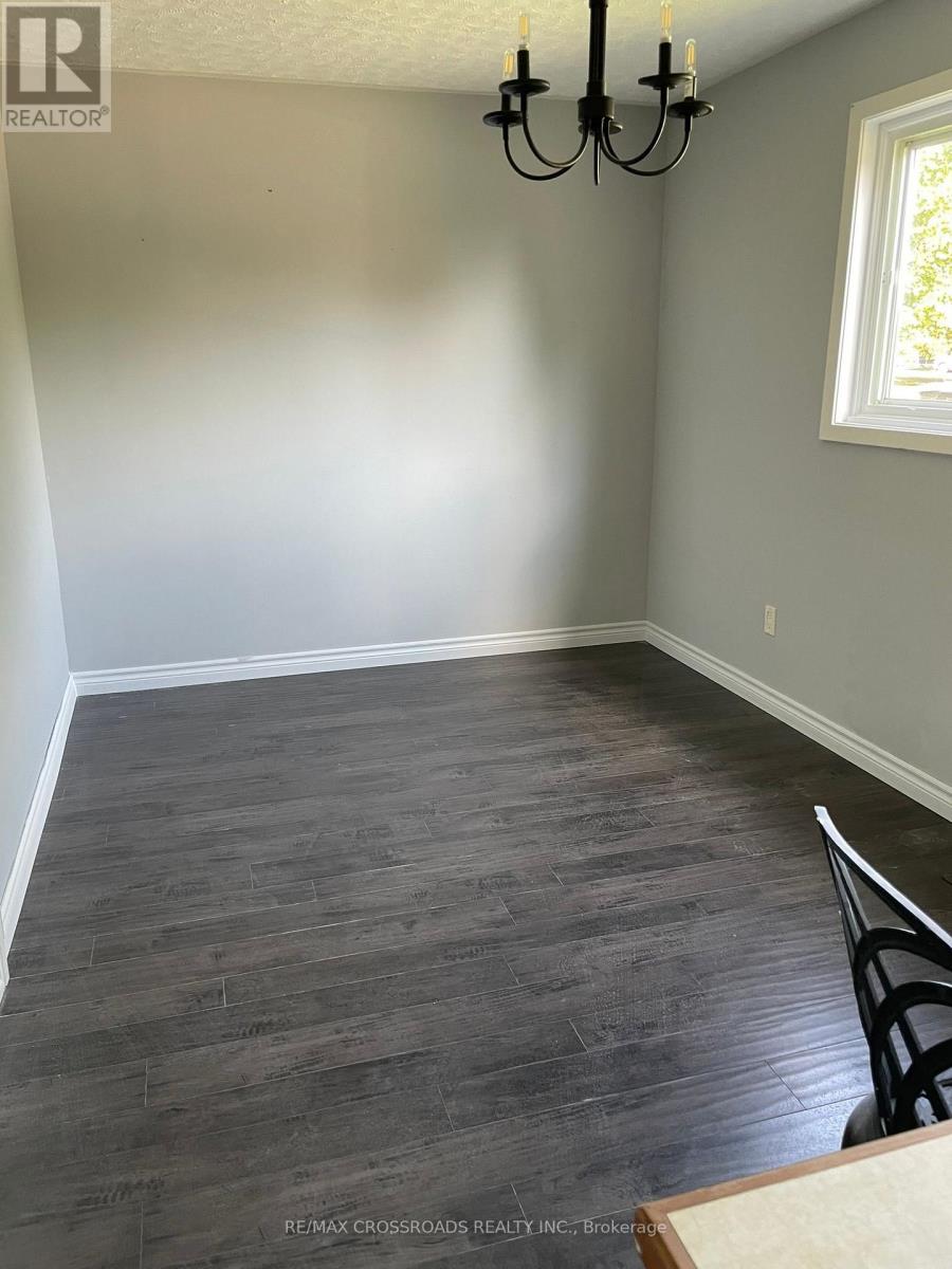 Main Floor - 1287 Royal Drive, Peterborough North (Central), Ontario  K9H 6R6 - Photo 5 - X12019801