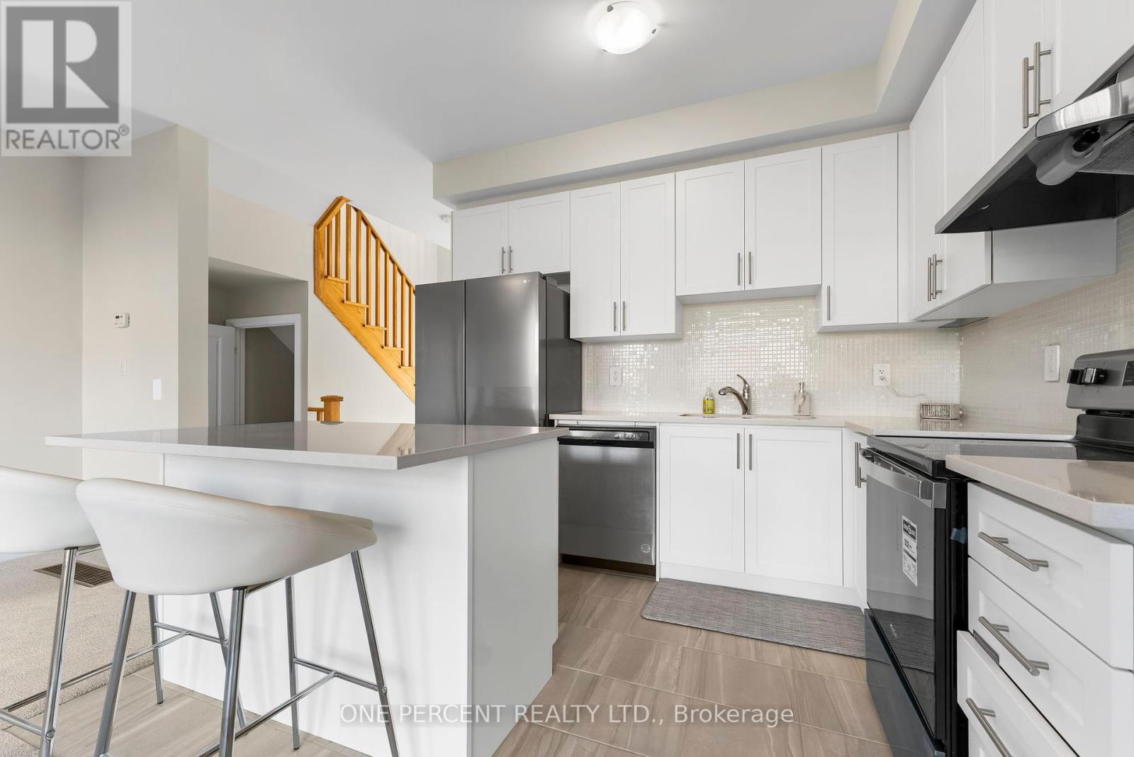 32 Keenan Street, Kawartha Lakes (Lindsay), Ontario  K9V 6C2 - Photo 10 - X12020713