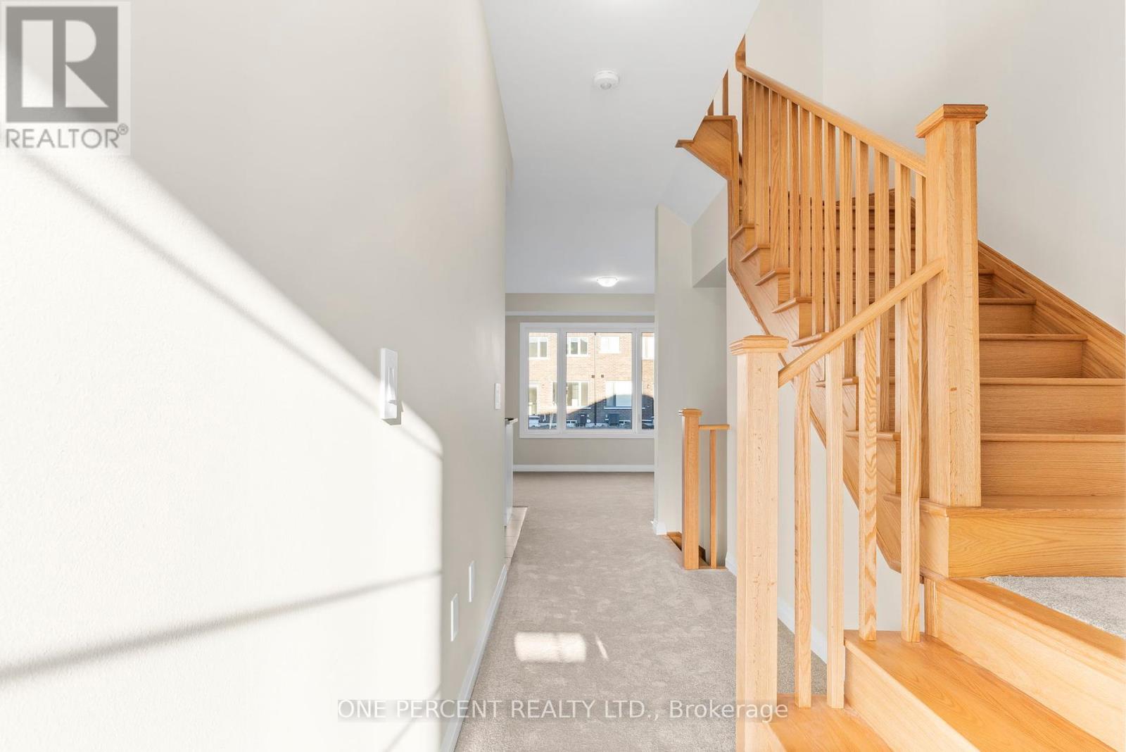 32 Keenan Street, Kawartha Lakes (Lindsay), Ontario  K9V 6C2 - Photo 4 - X12020713