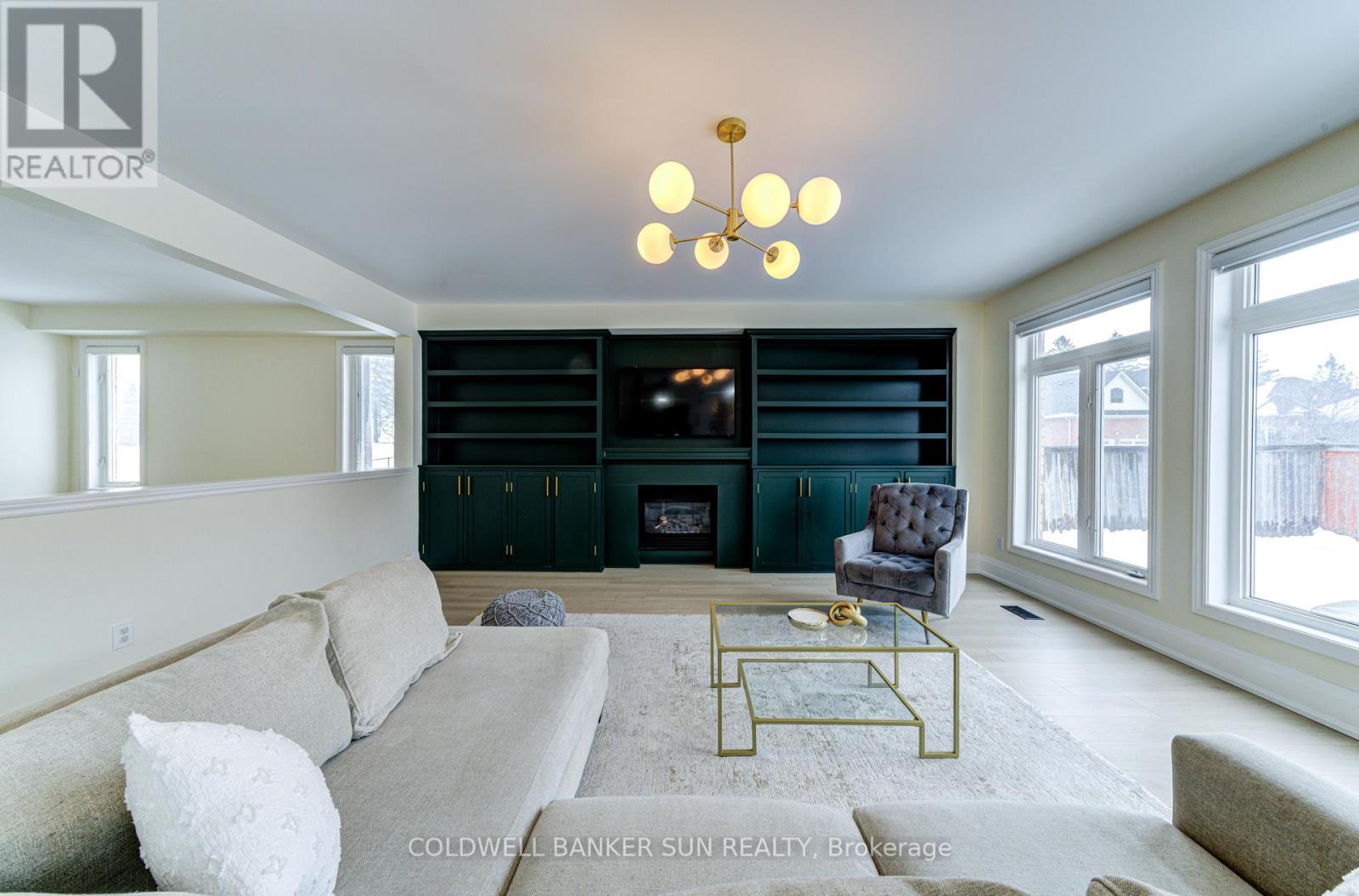 33 Ellis Crescent, Kawartha Lakes (Lindsay), Ontario  K9V 0A5 - Photo 23 - X12021127