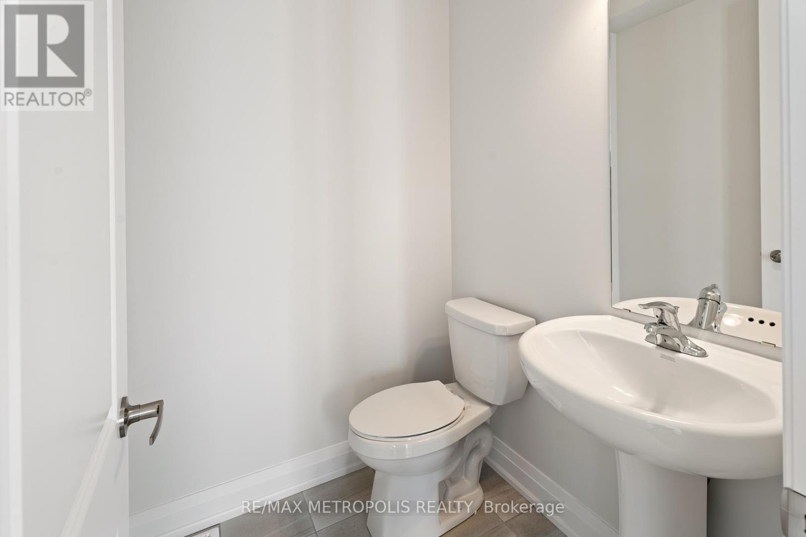 84 Butler Boulevard, Kawartha Lakes (Lindsay), Ontario  K9V 4R1 - Photo 11 - X12023453