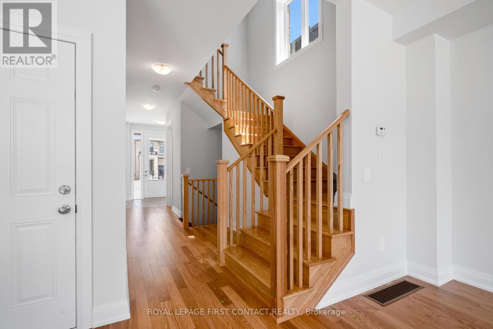 25 Corley Street, Kawartha Lakes (Lindsay), Ontario  K9V 6C2 - Photo 3 - X12023495