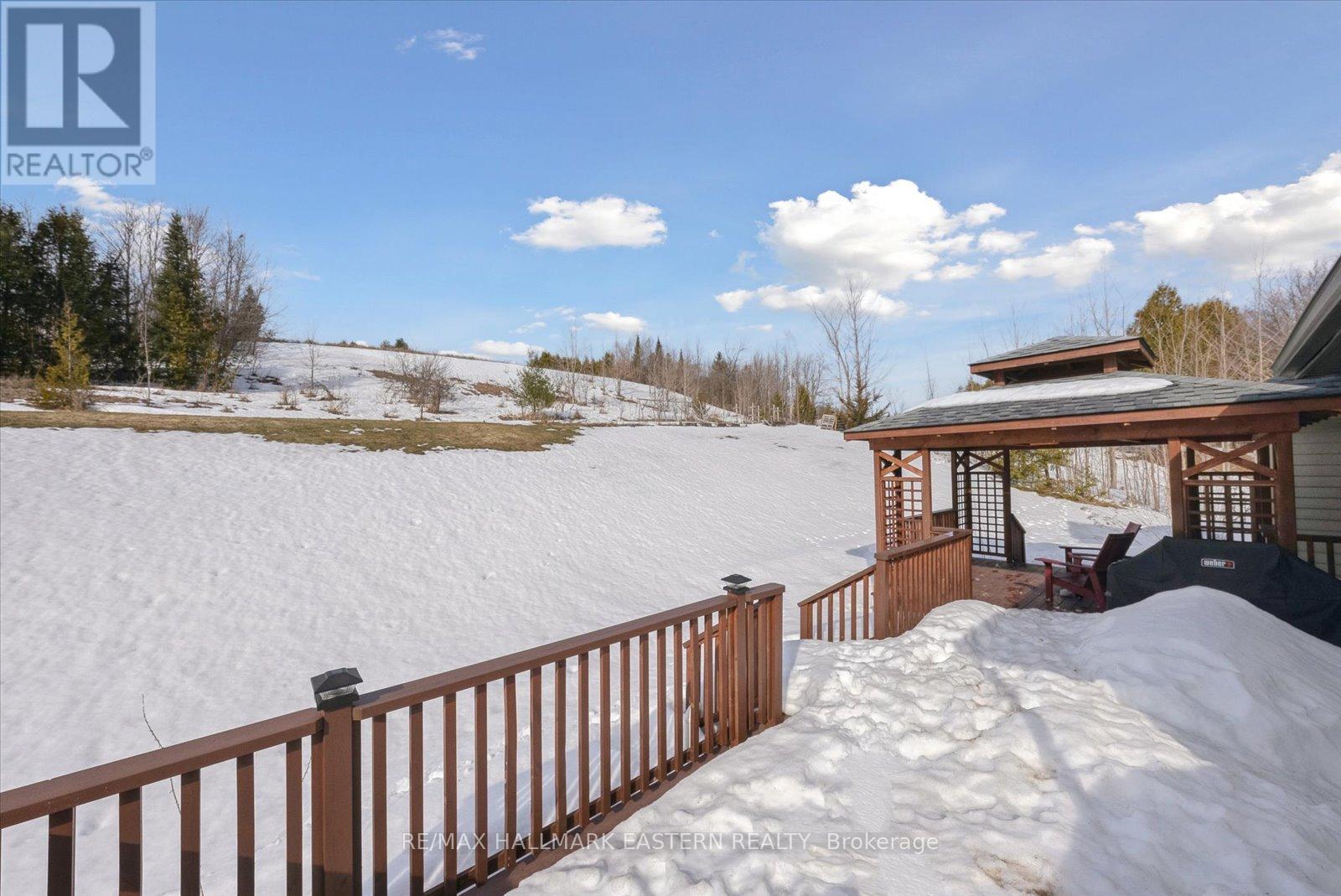 23 Woodland Trail, Kawartha Lakes (Manvers), Ontario  L0A 1A0 - Photo 35 - X12023768