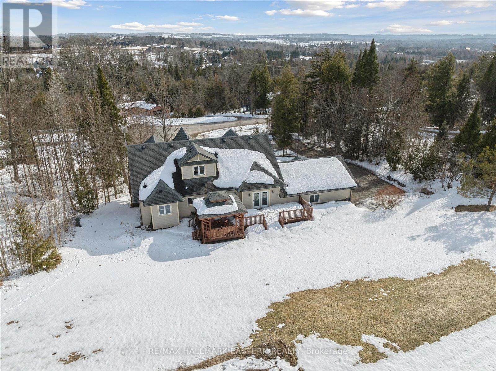 23 Woodland Trail, Kawartha Lakes (Manvers), Ontario  L0A 1A0 - Photo 38 - X12023768