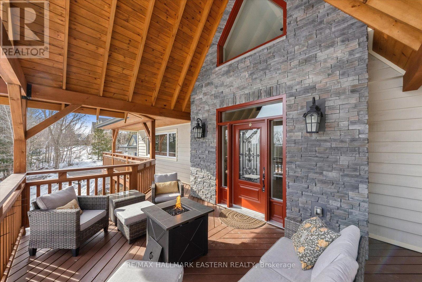 23 Woodland Trail, Kawartha Lakes (Manvers), Ontario  L0A 1A0 - Photo 5 - X12023768