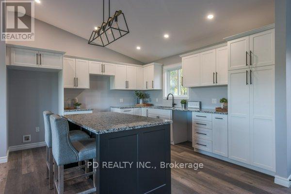 2 East Street, Kawartha Lakes (Manvers), Ontario  L0A 1A0 - Photo 3 - X12024432