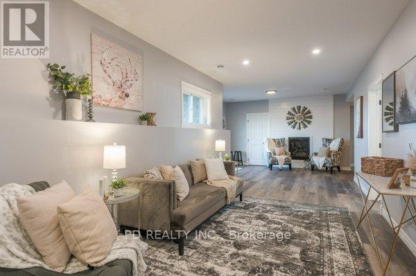 2 East Street, Kawartha Lakes (Manvers), Ontario  L0A 1A0 - Photo 37 - X12024432