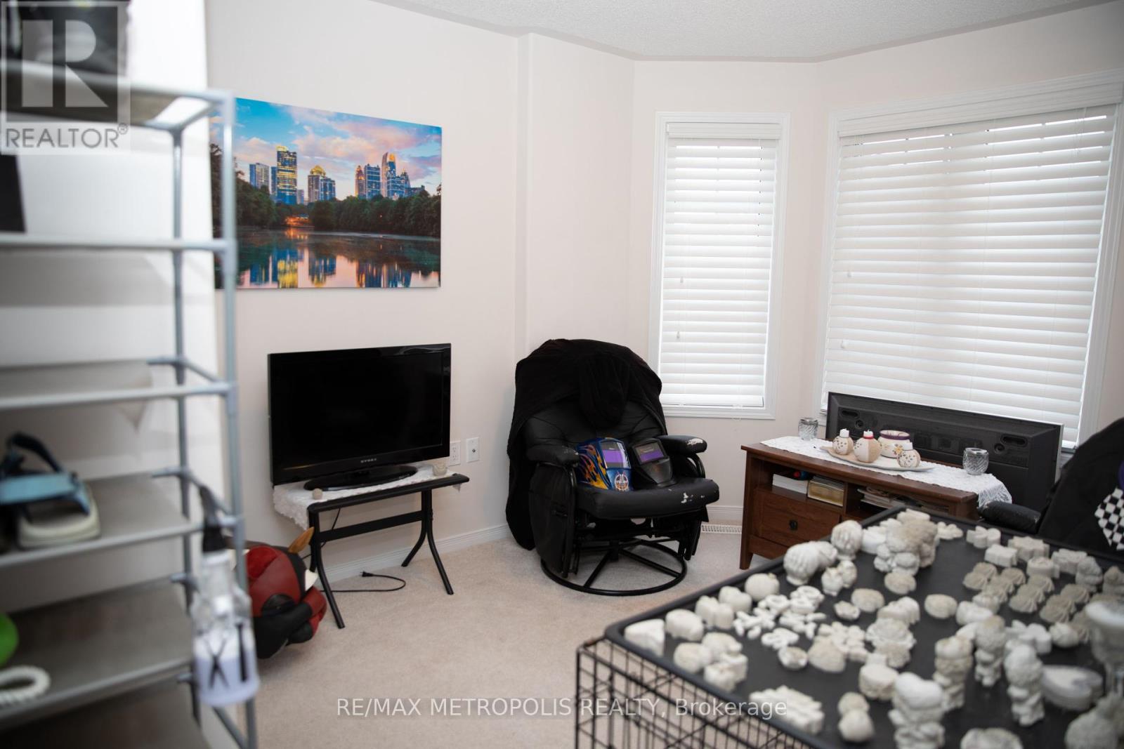 14 Lisbeth Crescent, Kawartha Lakes (Lindsay), Ontario  K9V 0B7 - Photo 11 - X12024813